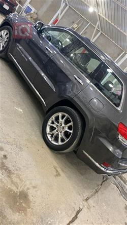 جیپ گراند شیرۆکی